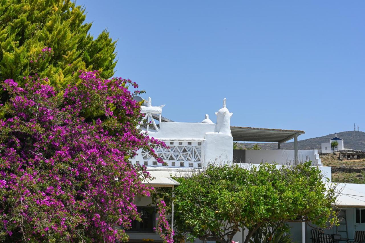 Kleris Apartments 8 Tinos Exterior photo